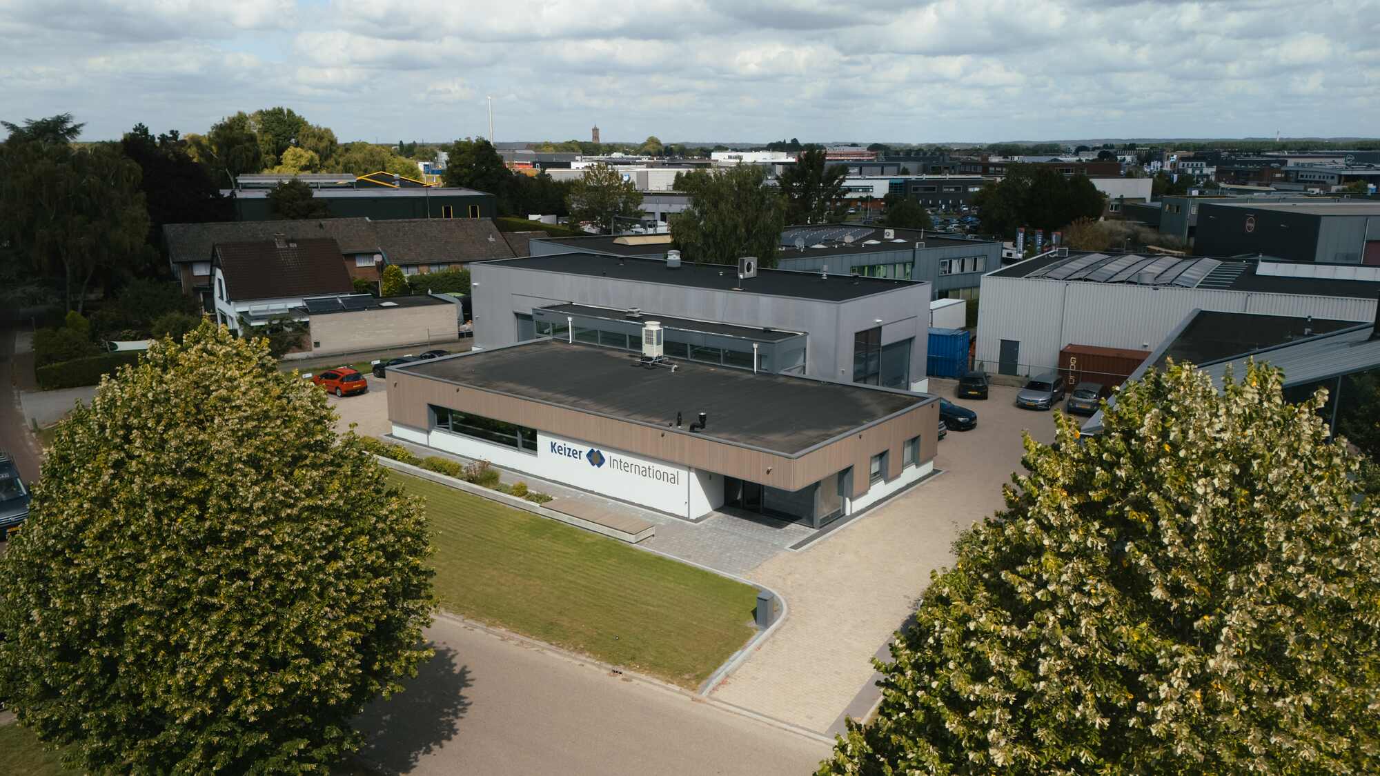 Keizer International – JM270825